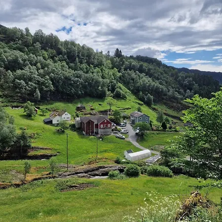 Aarvik Organic Farm&bakery Tveit