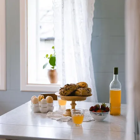 Aarvik Organic Farm&bakery * Tveit