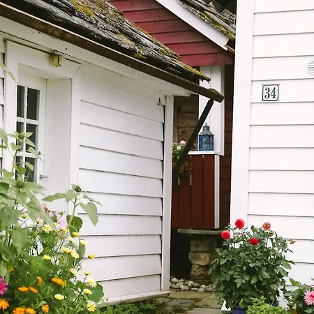 Feriehus Aarvik Organic Farm&bakery *